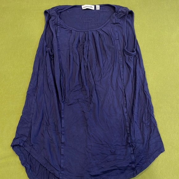 Momzelle Tops - Momzelle nursing shirt